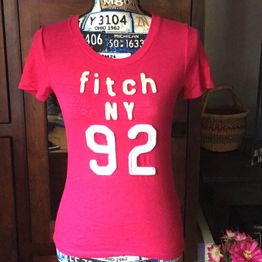ambercrombie tee